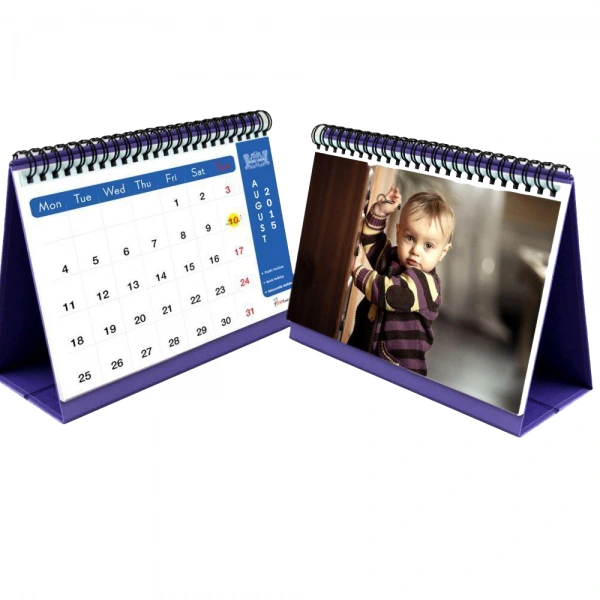 desk calendar photo